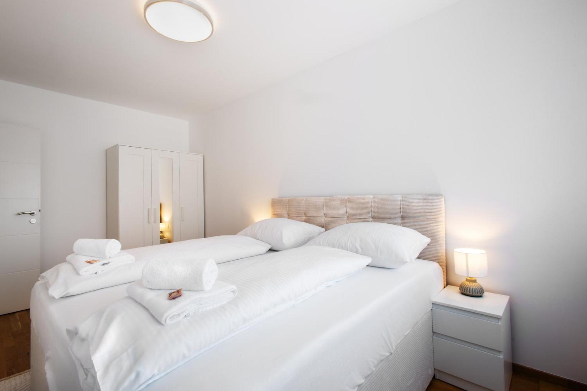 Ley Apartments Wien Rum bild